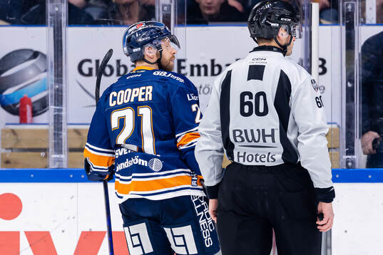 Växjös Brian Cooper blir utvisad