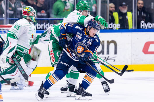 Rögles Simon Zether och Växjös Erik Andersson