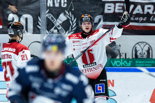 Örebros Noah Steen jublar