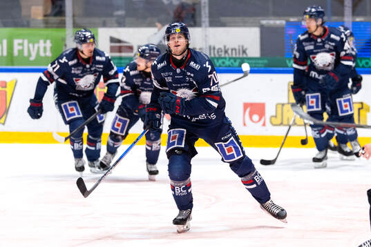 Linköpings Fredrik Karlström jublar
