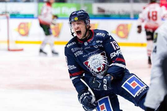 Linköpings Jakub Vrana jublar