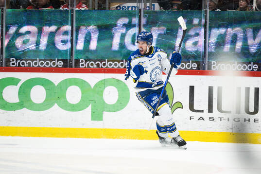 Leksands Max Veronneau jublar