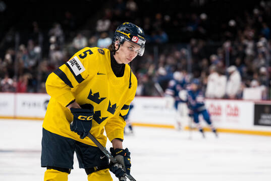 Sascha Boumedienne of Sweden at warm-up