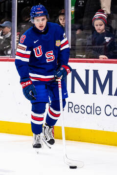 L.J. Mooney of USA at warm-up