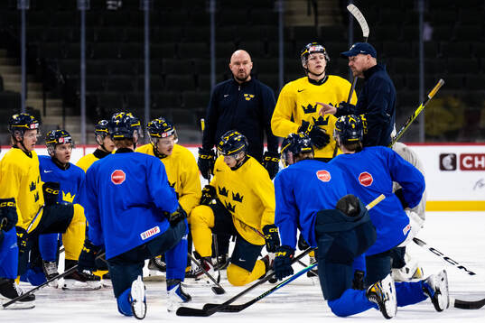 Assistant coach Gereon Dahlgren of Sweden at a practice