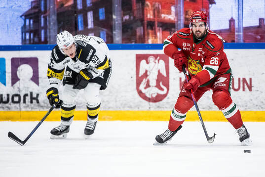 Västerås Niclas Lundgren och Moras Connor Maceachern