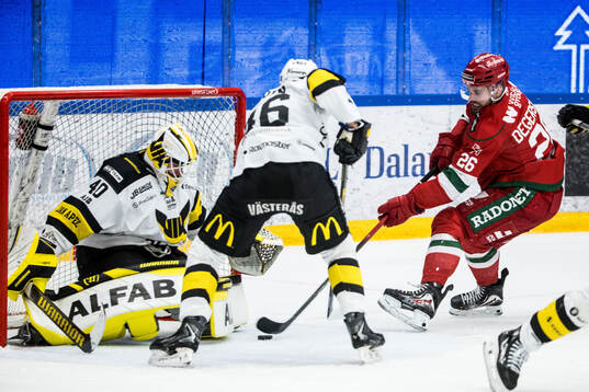 Västerås målvakt Rasmus Korhonen och Moras Arvid