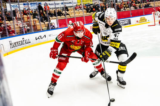 Moras Gustav Salmi-Lilja och Västerås Patrick Guay