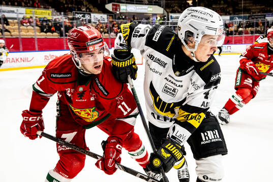 Moras Gustav Salmi-Lilja och Västerås Patrick Guay