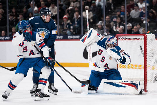 Luke Osburn of USA and Joona Saarelainen of Finland and