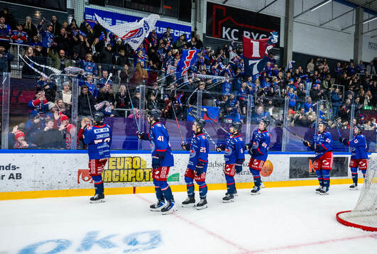 Oskarshamns spelare jublar