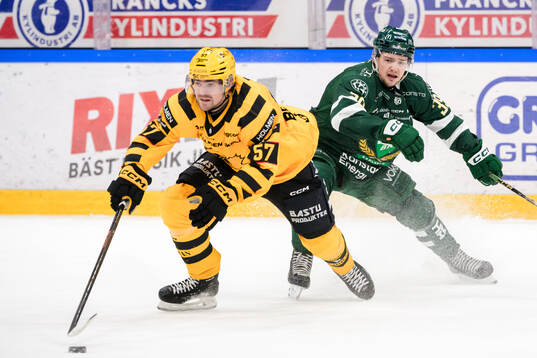 Skellefteås Emil Djuse och Färjestads Luke Philp