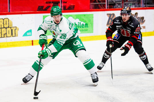 Rögles Anton Bengtsson och Örebros Peetro Seppälä