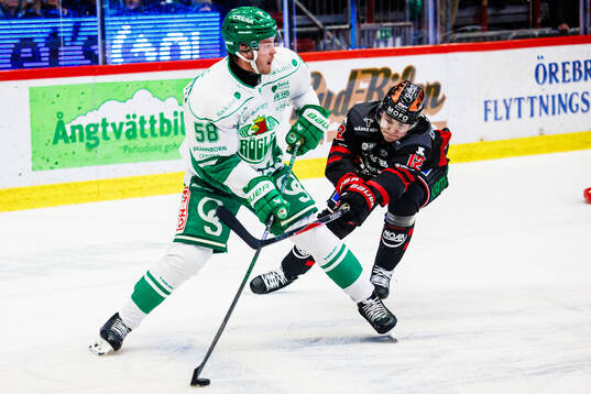 Rögles Filip Johansson och Örebros Noah Steen