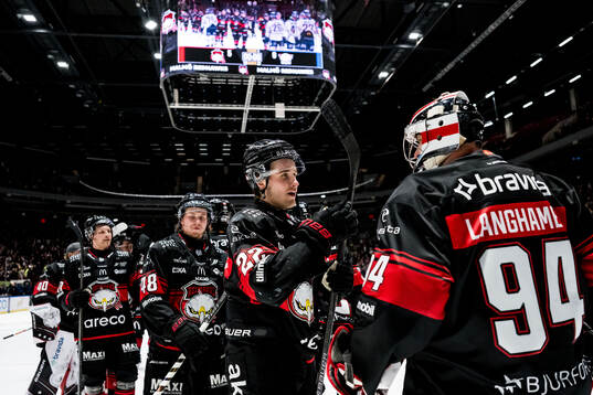 Malmö Redhawks Janne Kuokkanen och målvakt Marek