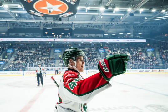 Frölundas Dominik Egli jublar