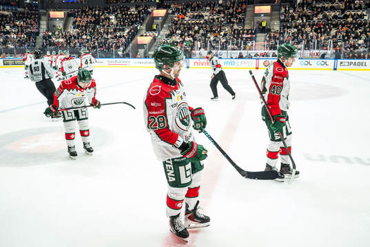 Frölundas Isac Heens, Eric Norin och Jacob Peterson deppar