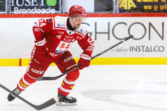 Timrås Jonathan Dahlén jublar