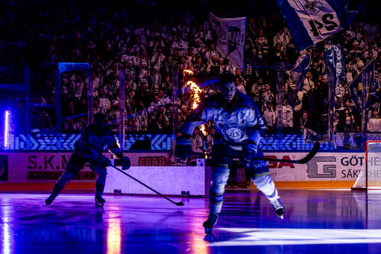 Leksands spelarna på när in