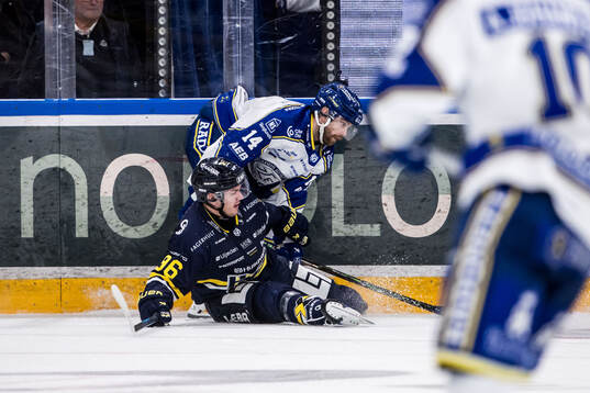 HV71s Nikola Pasic och Leksands Oskar Lang