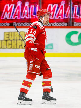 Timrås Jonathan Dahlén jublar