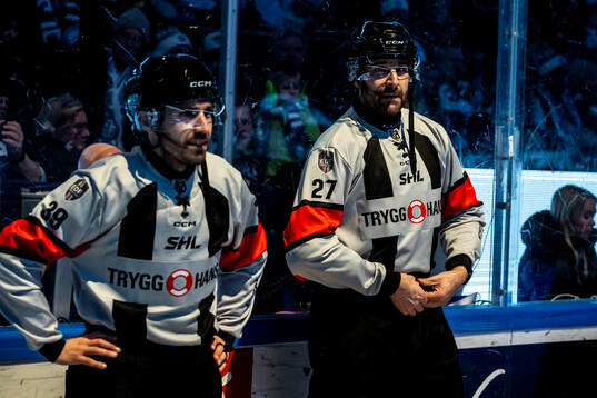 Domare Mattias Enroth och Domare Mikael Sjöqvist