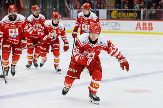 Timrås Anton Heikkinen jublar