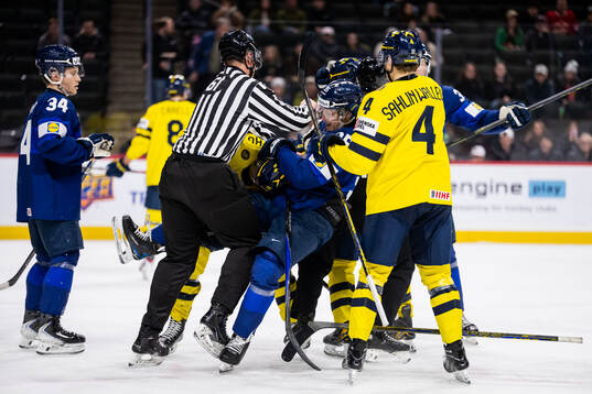Ivar Stenberg and Leo Sahlin Wallenius of Sweden against