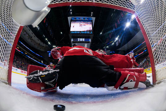 Maxmilian Curran of Czech Republic scores the 1-1 goal