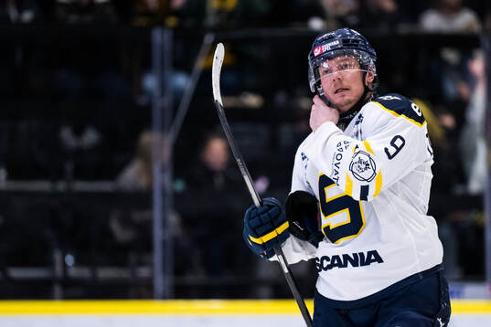 Södertäljes Patrik Zackrisson deppar