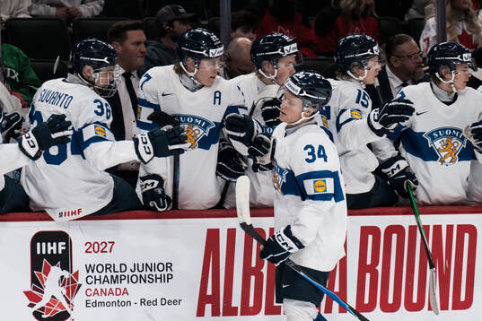 Arttu Välilä of Finland celebrates