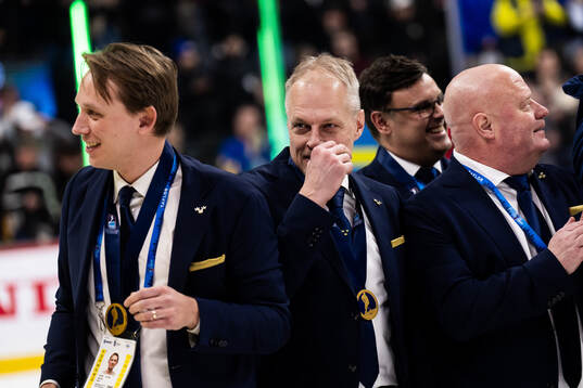 Head coach Magnus Hävelid of Sweden celebrates
