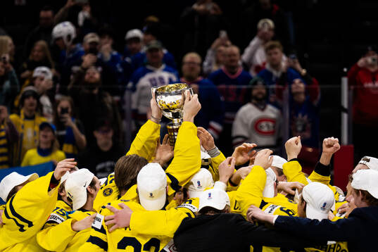 Players of Sweden celebrate