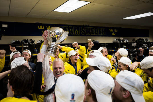 Head coach Magnus Hävelid of Sweden celebrates