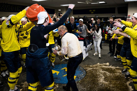 Head coach Magnus Hävelid of Sweden celebrates