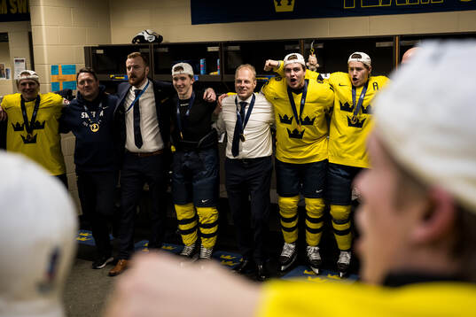Viggo Björck, Head coach Magnus Hävelid, Anton Frondell