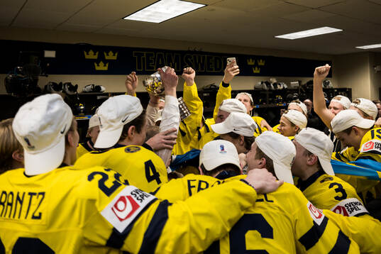 Players of Sweden celebrate