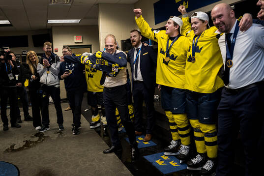 Head coach Magnus Hävelid of Sweden celebrates