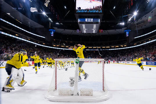 Goaltender Love Härenstam and Sascha Boumedienne of Sweden