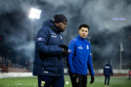 IFK Göteborgs fystränare Hakeem Araba och Alexander Jallow