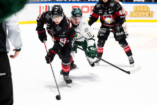 Malmö Redhawks Robin Salo mot Färjestads Joakim Nygård