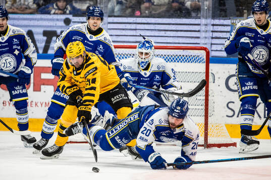 Skellefteås Emil Djuse och Leksands Nolan Stevens