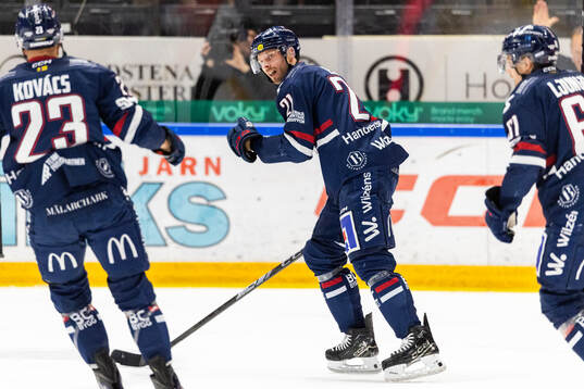 Linköpings Christoffer Ehn jublar