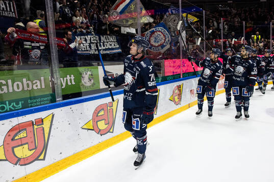 Linköpings Fredrik Karlström jublar