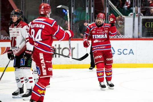 Timrås Anton Lander och Sebastian Hartmann jublar