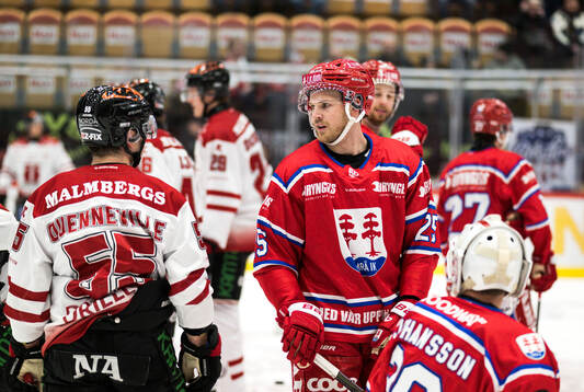 Örebros David Quenneville och Timrås Linus Nässén