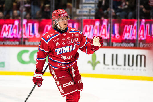 Timrås Marcus Hardegård jublar