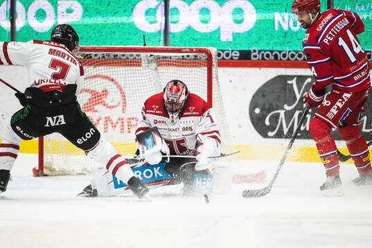 Örebros målvakt Jhonas Enroth