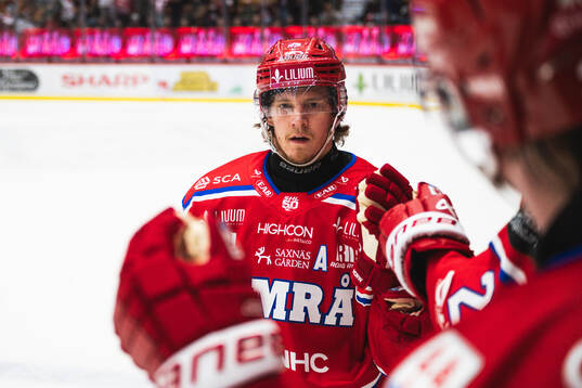 Timrås Marcus Hardegård jublar