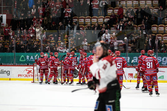 Timrås spelare jublar